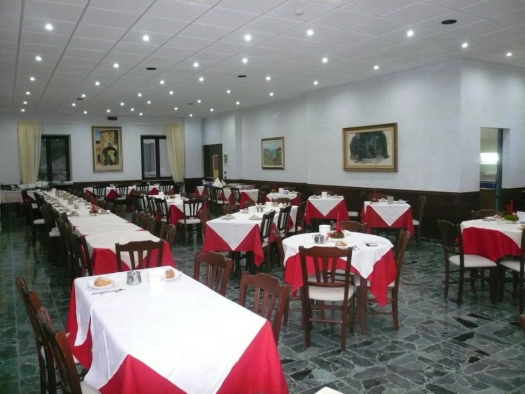 סקאנו Albergo Belvedere מראה חיצוני תמונה